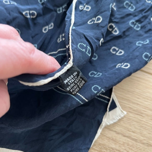 Vintage Christian Dior Silk Scarf made in 🇮🇹 - Picture 2 of 6